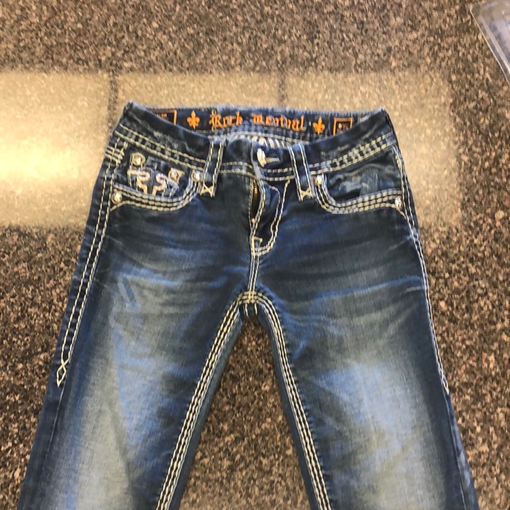 ROCK REVIVALS “JANELLE SKINNY”